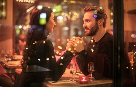 https://www.pexels.com/dating